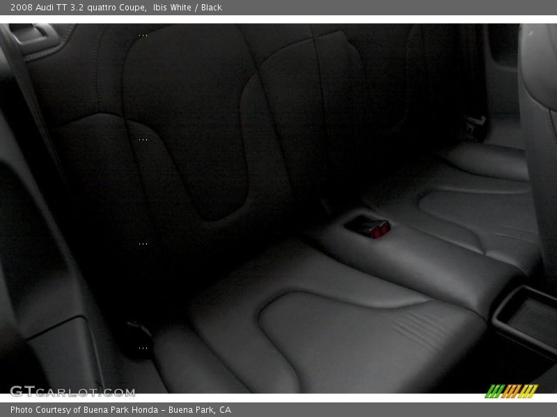 Ibis White / Black 2008 Audi TT 3.2 quattro Coupe
