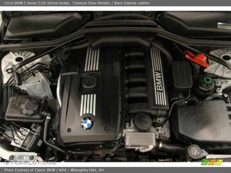  2010 5 Series 528i xDrive Sedan Engine - 3.0 Liter DOHC 24-Valve VVT Inline 6 Cylinder
