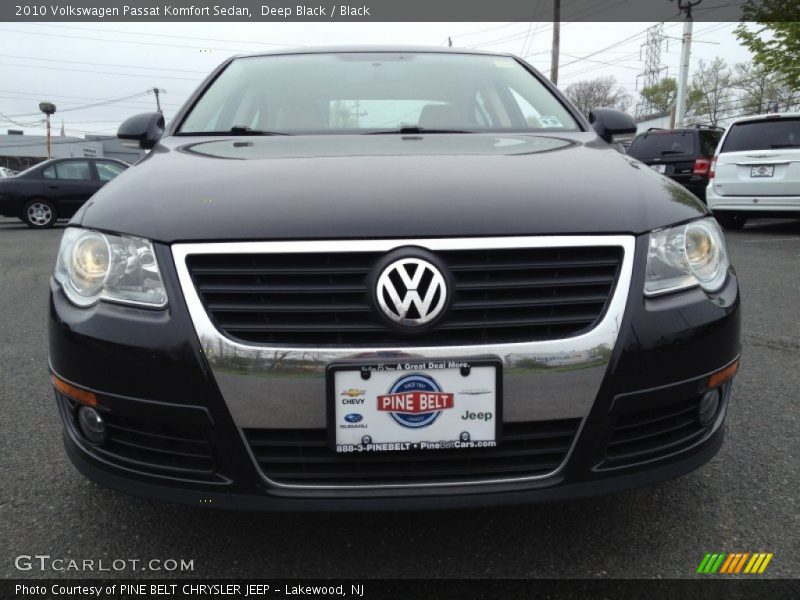 Deep Black / Black 2010 Volkswagen Passat Komfort Sedan