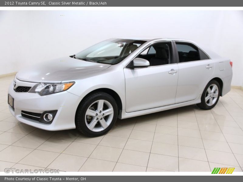 Classic Silver Metallic / Black/Ash 2012 Toyota Camry SE