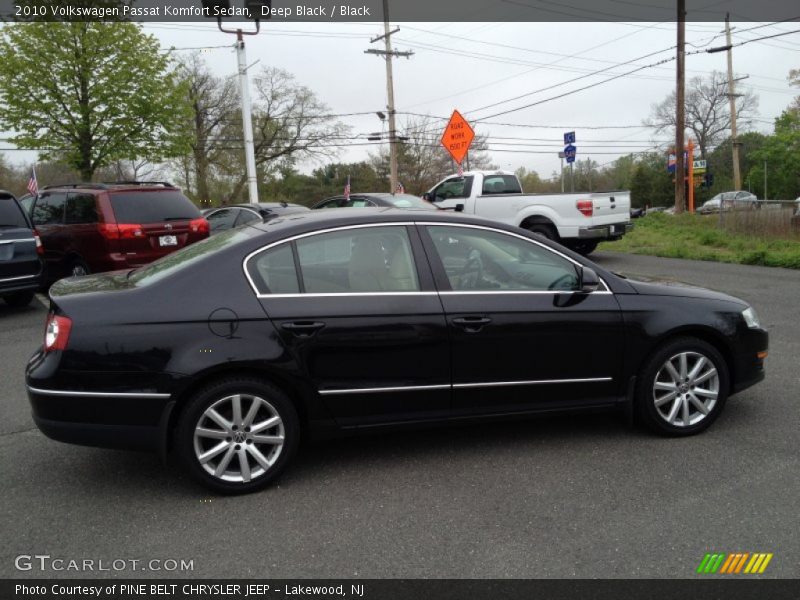 Deep Black / Black 2010 Volkswagen Passat Komfort Sedan