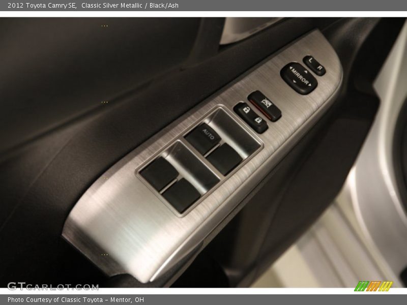 Classic Silver Metallic / Black/Ash 2012 Toyota Camry SE