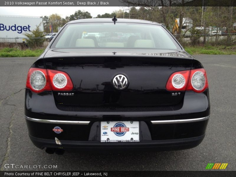 Deep Black / Black 2010 Volkswagen Passat Komfort Sedan