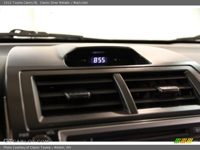 Classic Silver Metallic / Black/Ash 2012 Toyota Camry SE