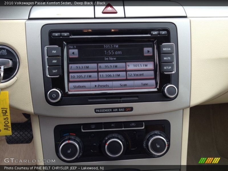 Deep Black / Black 2010 Volkswagen Passat Komfort Sedan
