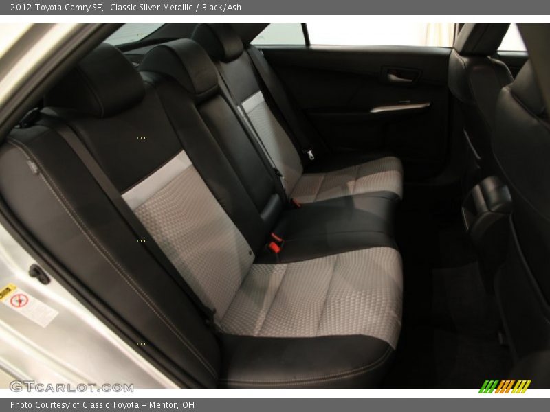 Classic Silver Metallic / Black/Ash 2012 Toyota Camry SE