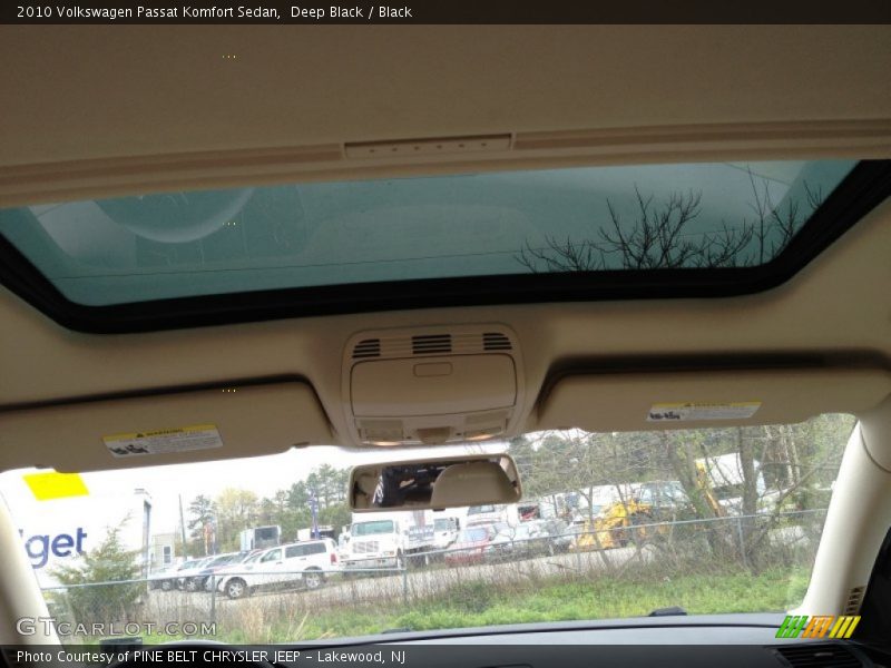 Deep Black / Black 2010 Volkswagen Passat Komfort Sedan