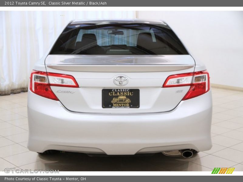 Classic Silver Metallic / Black/Ash 2012 Toyota Camry SE