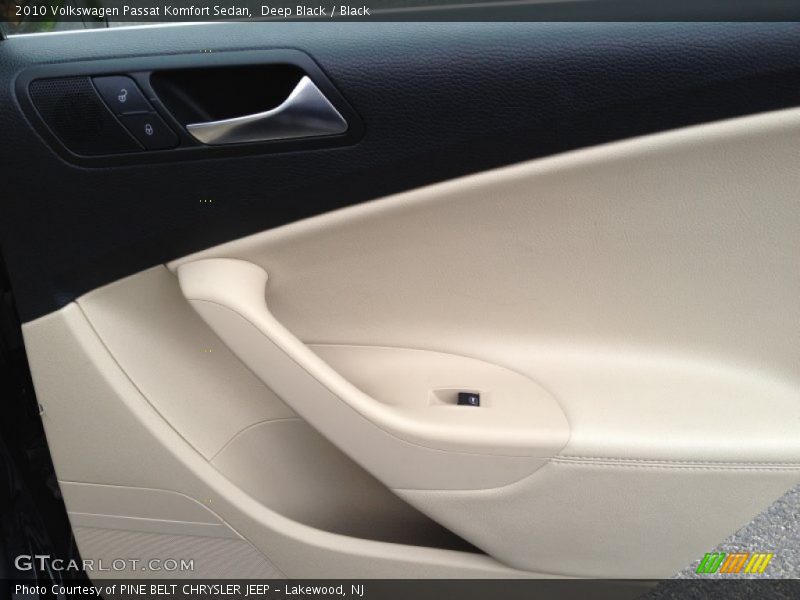Deep Black / Black 2010 Volkswagen Passat Komfort Sedan