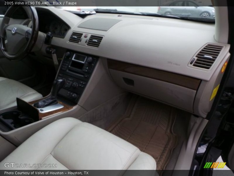 Black / Taupe 2005 Volvo XC90 T6 AWD