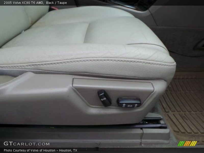 Black / Taupe 2005 Volvo XC90 T6 AWD