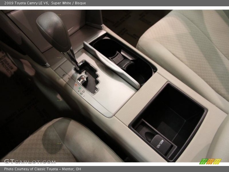 Super White / Bisque 2009 Toyota Camry LE V6