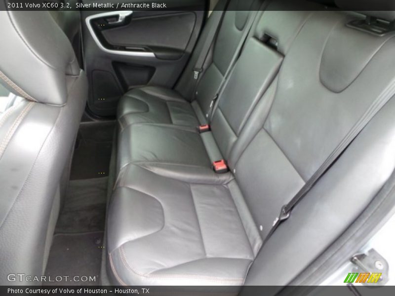 Silver Metallic / Anthracite Black 2011 Volvo XC60 3.2