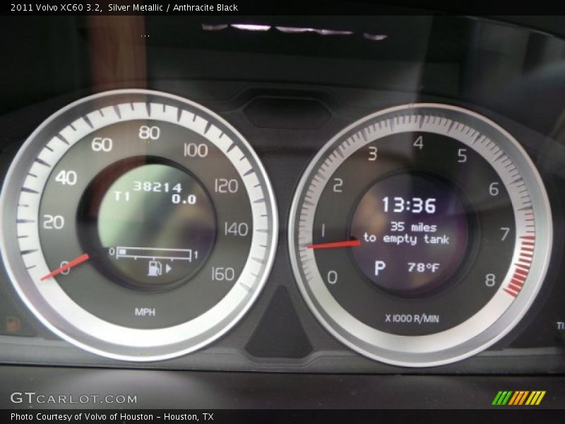 Silver Metallic / Anthracite Black 2011 Volvo XC60 3.2