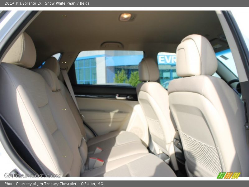 Snow White Pearl / Beige 2014 Kia Sorento LX