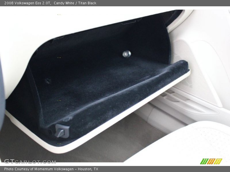 Candy White / Titan Black 2008 Volkswagen Eos 2.0T
