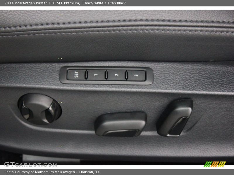 Candy White / Titan Black 2014 Volkswagen Passat 1.8T SEL Premium