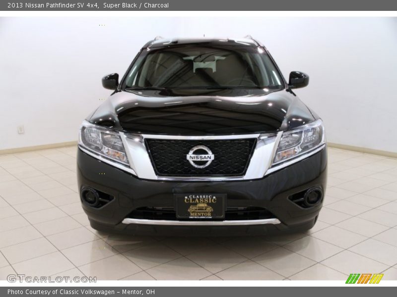 Super Black / Charcoal 2013 Nissan Pathfinder SV 4x4