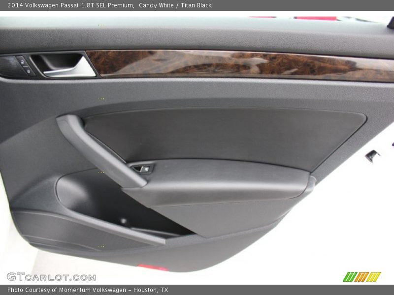 Candy White / Titan Black 2014 Volkswagen Passat 1.8T SEL Premium