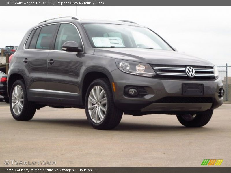 Pepper Gray Metallic / Black 2014 Volkswagen Tiguan SEL