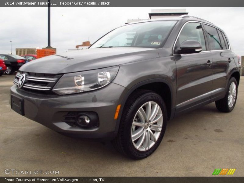 Pepper Gray Metallic / Black 2014 Volkswagen Tiguan SEL