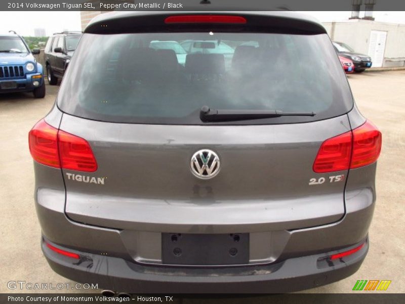 Pepper Gray Metallic / Black 2014 Volkswagen Tiguan SEL