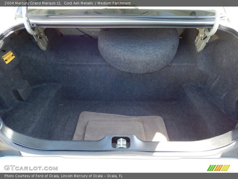 2004 Grand Marquis LS Trunk