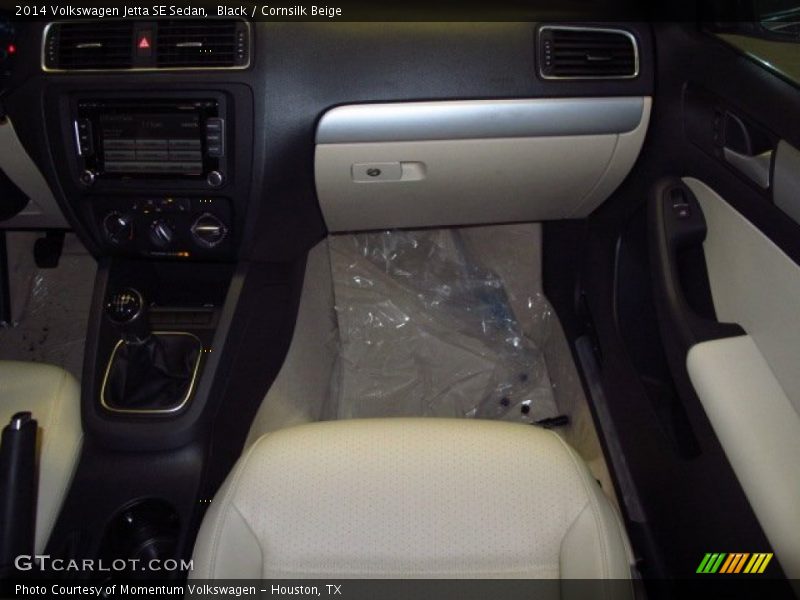 Black / Cornsilk Beige 2014 Volkswagen Jetta SE Sedan