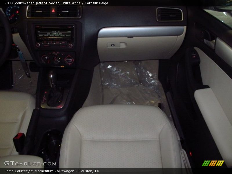 Pure White / Cornsilk Beige 2014 Volkswagen Jetta SE Sedan