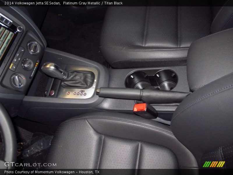 Platinum Gray Metallic / Titan Black 2014 Volkswagen Jetta SE Sedan