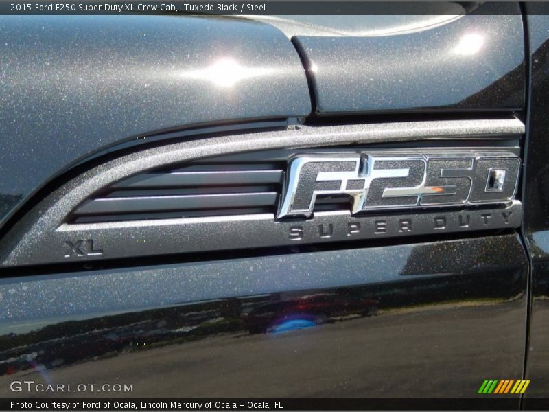 2015 F250 Super Duty XL Crew Cab Logo