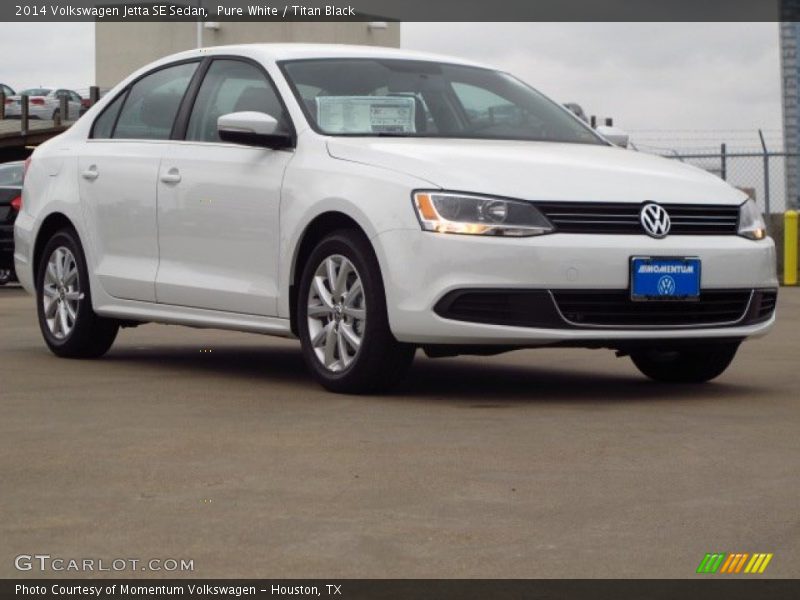 Pure White / Titan Black 2014 Volkswagen Jetta SE Sedan