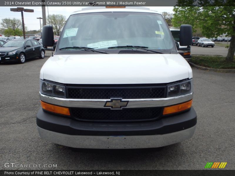 Summit White / Medium Pewter 2014 Chevrolet Express Cutaway 3500 Utility Van