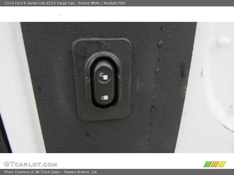 Oxford White / Medium Flint 2014 Ford E-Series Van E250 Cargo Van