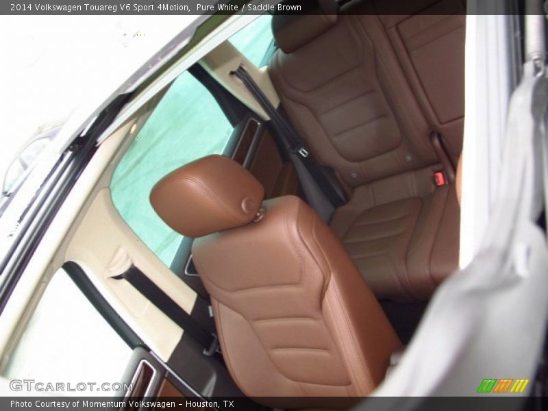 Front Seat of 2014 Touareg V6 Sport 4Motion