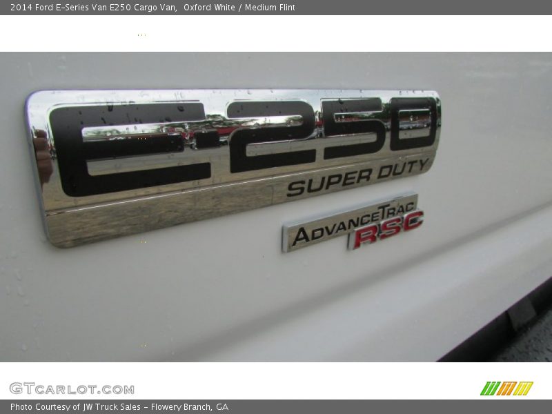 Oxford White / Medium Flint 2014 Ford E-Series Van E250 Cargo Van