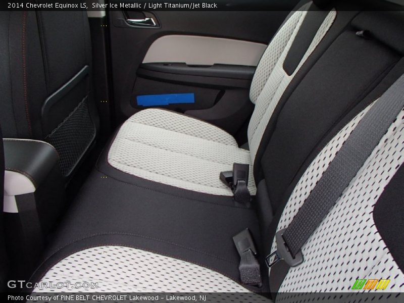 Silver Ice Metallic / Light Titanium/Jet Black 2014 Chevrolet Equinox LS