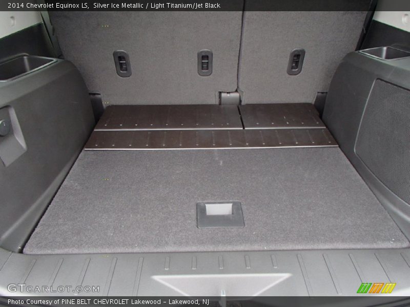 Silver Ice Metallic / Light Titanium/Jet Black 2014 Chevrolet Equinox LS