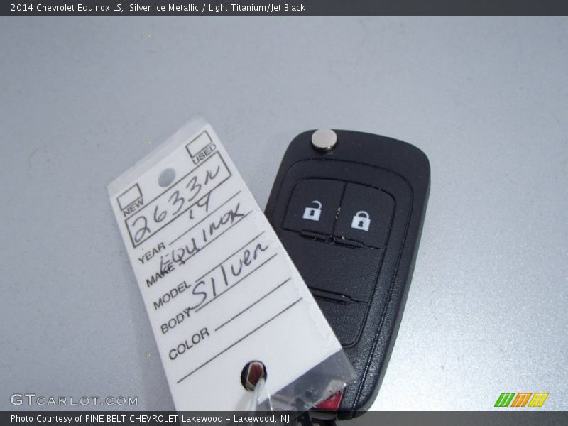 Silver Ice Metallic / Light Titanium/Jet Black 2014 Chevrolet Equinox LS