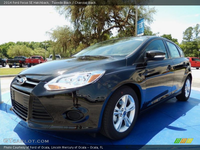 Tuxedo Black / Charcoal Black 2014 Ford Focus SE Hatchback