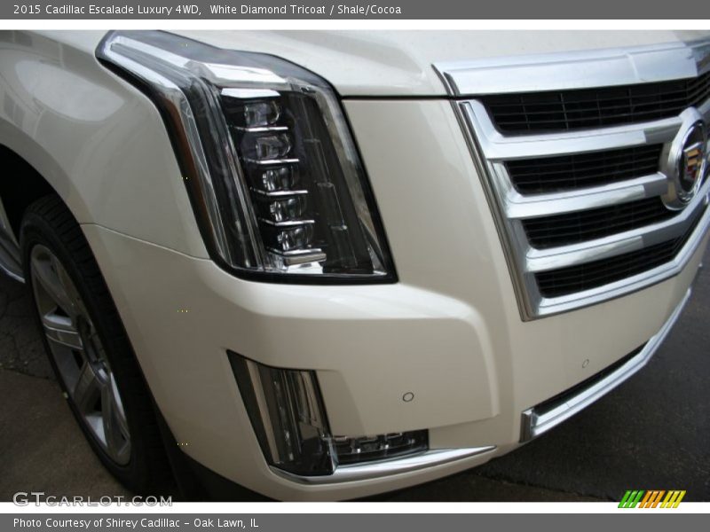 White Diamond Tricoat / Shale/Cocoa 2015 Cadillac Escalade Luxury 4WD