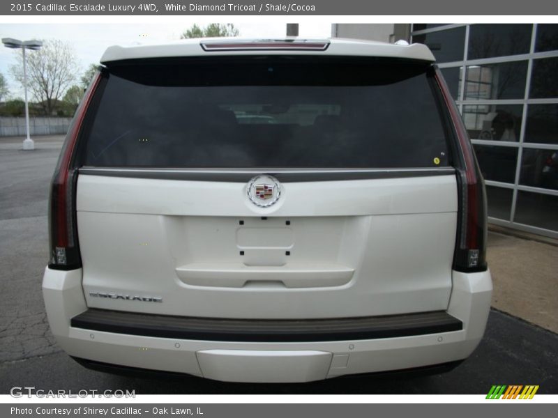 White Diamond Tricoat / Shale/Cocoa 2015 Cadillac Escalade Luxury 4WD