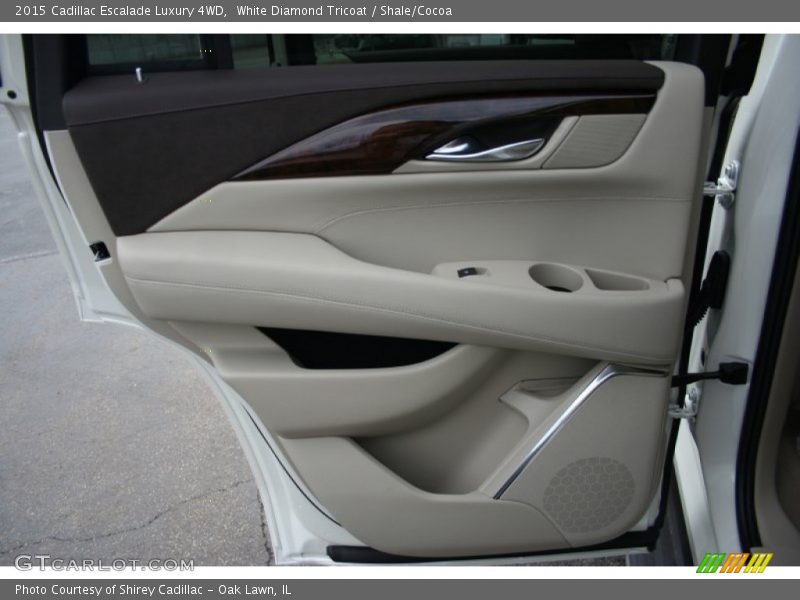 Door Panel of 2015 Escalade Luxury 4WD