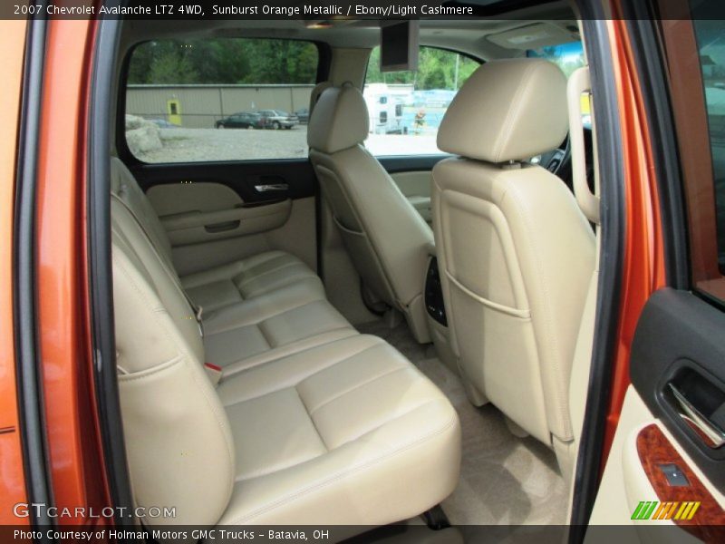 Sunburst Orange Metallic / Ebony/Light Cashmere 2007 Chevrolet Avalanche LTZ 4WD