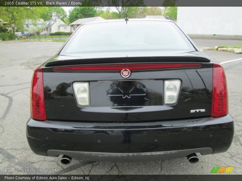 Black Raven / Ebony 2005 Cadillac STS V6