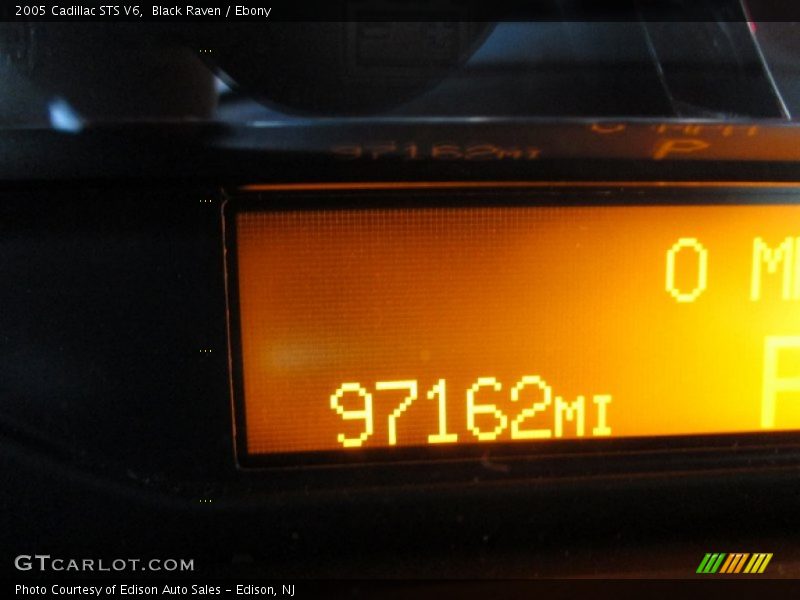 Black Raven / Ebony 2005 Cadillac STS V6