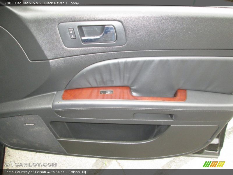 Black Raven / Ebony 2005 Cadillac STS V6