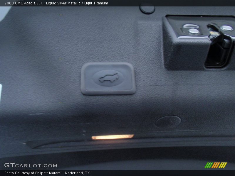 Liquid Silver Metallic / Light Titanium 2008 GMC Acadia SLT
