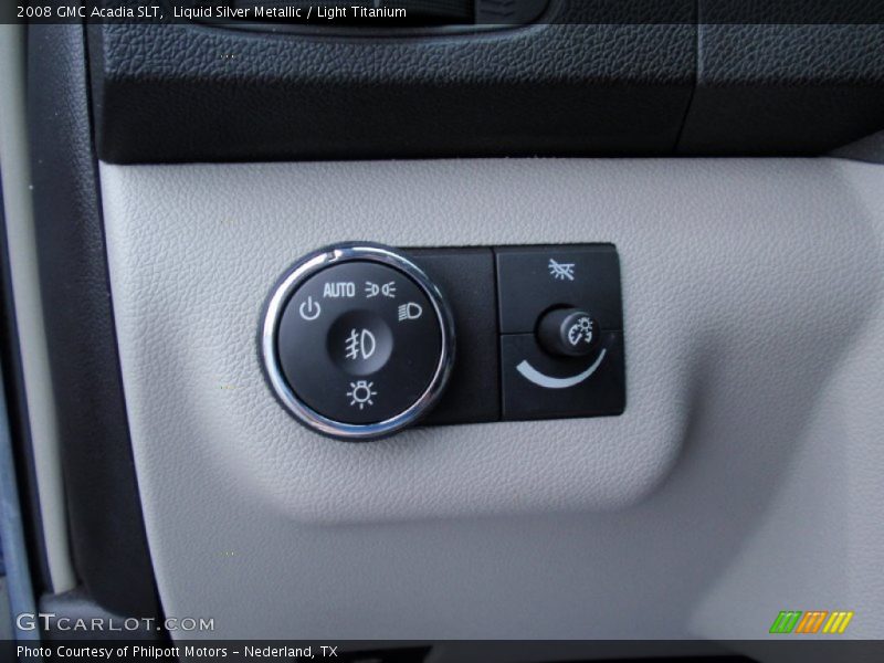Liquid Silver Metallic / Light Titanium 2008 GMC Acadia SLT