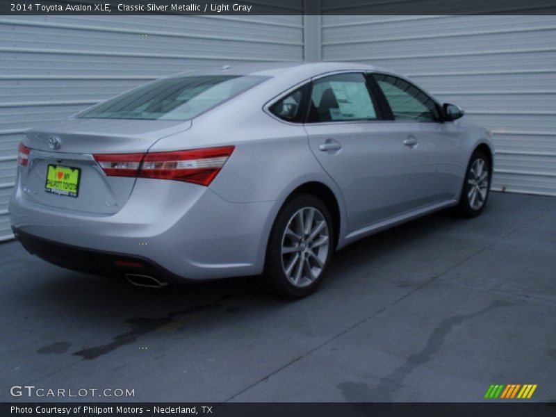 Classic Silver Metallic / Light Gray 2014 Toyota Avalon XLE